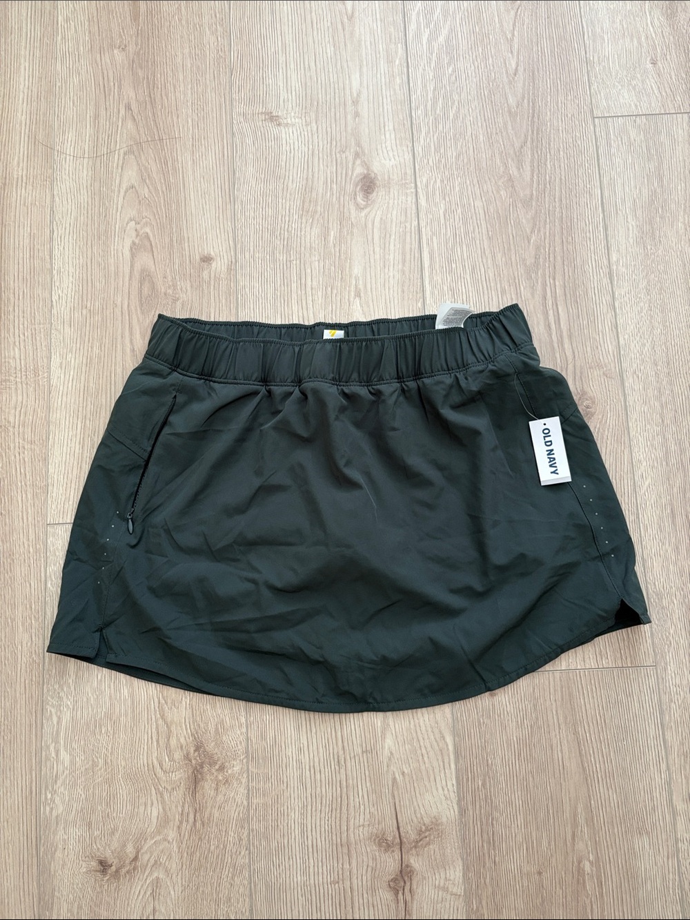 Old Navy Sage Green Athletic skort